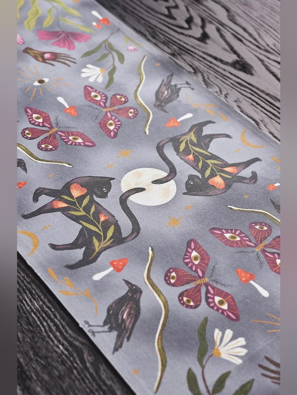Anthropologie Mystic Halloween Table Runner Gray 16"x90" Cats Snakes Crows - Picture 2 of 2